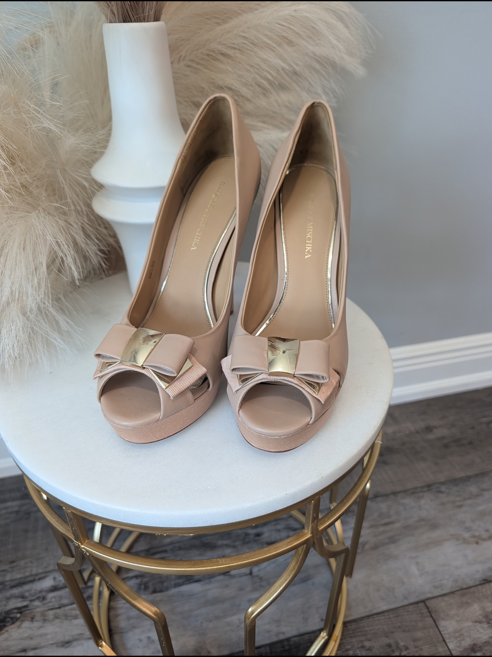 Badgley Mischka Nude Peep-Toe Pumps Sz 10